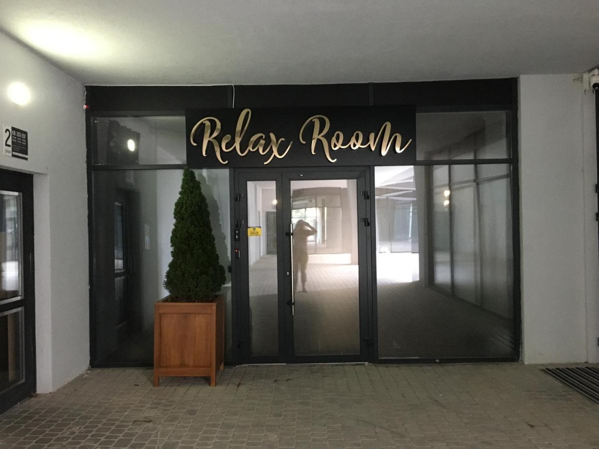 4-Room Jacuzzi Apartment Лвив Екстериор снимка